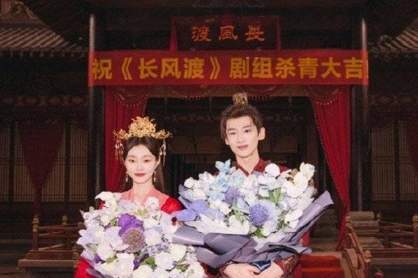 　　6月21日，中央纪委国家监委发布消息，自然资源部原党组成员，中国地质调查局原党组书记、局长钟自然被开除党籍，涉嫌受贿、故意泄露国家秘密犯罪问题移送检察机关依法审查起诉。