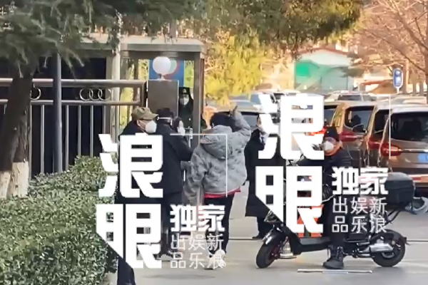 ?✋全程免费观看超清画质??夹住?