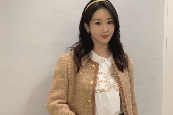 　　美团数据也显示，7月以来，“网球”搜索量同比去年增长超60%。网球体验课、网球培训季度课包在平台热销，美团上网球运动相关团购订单量同比激增172%。