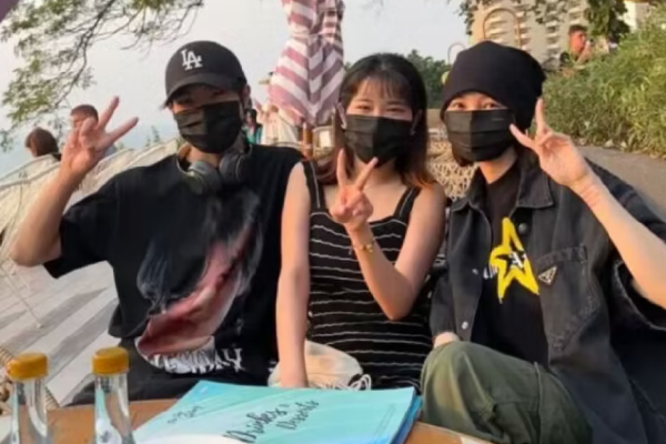 　　经查，王一新丧失理想信念，背弃初心使命，结交政治骗子，对抗组织审查；违背组织原则，隐瞒不报家庭房产情况，在组织谈话时不如实说明问题，违规选拔任用干部并收受财物；违规收受礼金，接受私营企业主低价装修，利用职权为特定关系人谋取利益，搞权色、钱色交易；道德败坏；以权谋私，大搞权钱交易，利用职务便利为他人在土地开发、项目承揽等方面谋利，并非法收受巨额财物。
